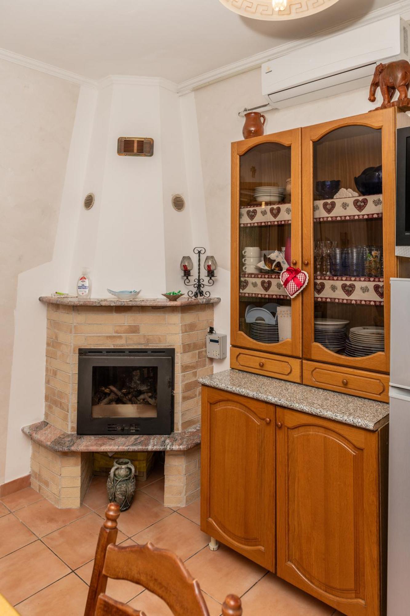 Macchia Verde Monte SantʼAngelo Extérieur photo